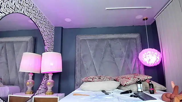 Snapshot of nahomi_sweett chatting on 03-11-25, 05:35 nahomi sweett online show from 03-11-25, 05:35