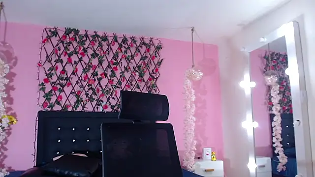 Snapshot of SamaraCortez chatting on 01-17-26, 07:39 SamaraCortez online show from 01-17-26, 07:39