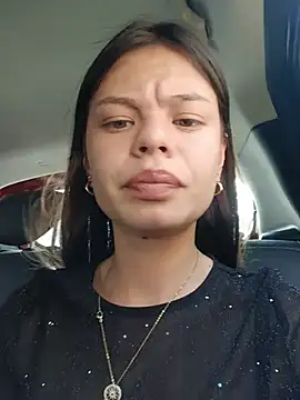 Snapshot of Violeta_12- chatting on 06-19-26, 07:50 Violeta 12- online show from 06-19-26, 07:50