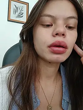 Snapshot of Violeta_12- chatting on 06-26-26, 03:49 Violeta 12- online show from 06-26-26, 03:49