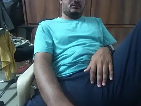 naughtymike0007 online show from 10-24-25, 04:47