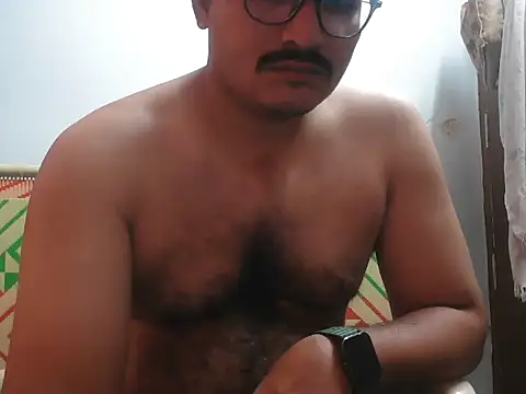 Snapshot of naughtymike0007 chatting on 07-18-26, 04:11 naughtymike0007 online show from 07-18-26, 04:11