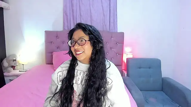 Snapshot of Latinabombsheell chatting on 07-08-26, 03:11 Latinabombsheell online show from 07-08-26, 03:11