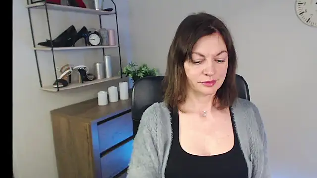 VivianWILD online show from 02-21-25, 07:56