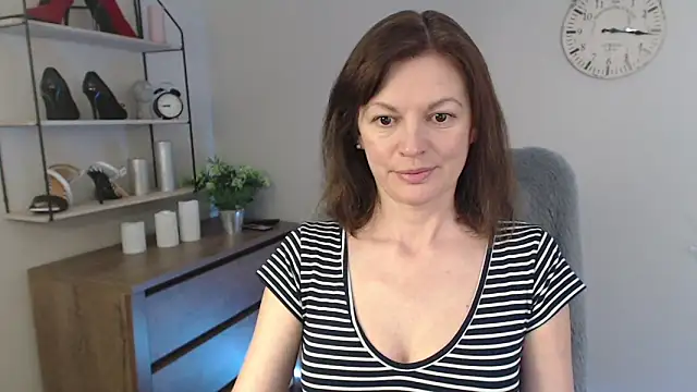 VivianWILD online show from 03-07-25, 05:29