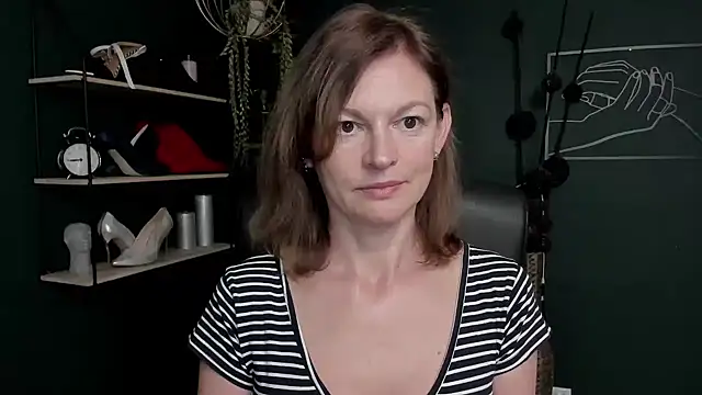 VivianWILD online show from 09-09-25, 08:14