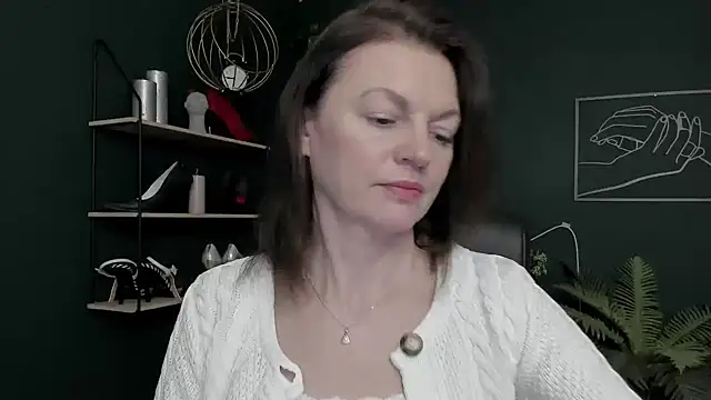 VivianWILD online show from 02-13-26, 07:04