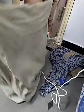 Snapshot of Januhot18 chatting on 12-13-24, 12:39 Januhot18 online show from 12-13-24, 12:39