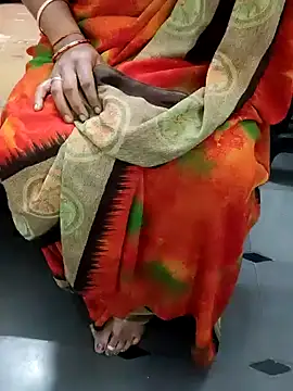 Snapshot of Januhot18 chatting on 12-14-24, 12:23 Januhot18 online show from 12-14-24, 12:23