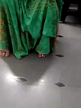 Snapshot of Januhot18 chatting on 12-16-24, 08:41 Januhot18 online show from 12-16-24, 08:41