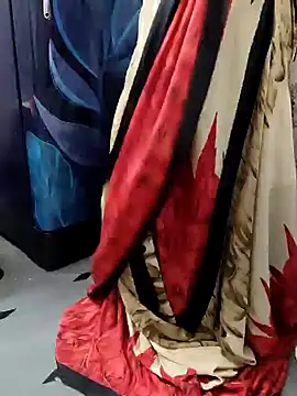 Snapshot of Januhot18 chatting on 12-18-24, 02:17 Januhot18 online show from 12-18-24, 02:17