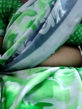 Snapshot of Januhot18 chatting on 12-29-24, 04:16 Januhot18 online show from 12-29-24, 04:16