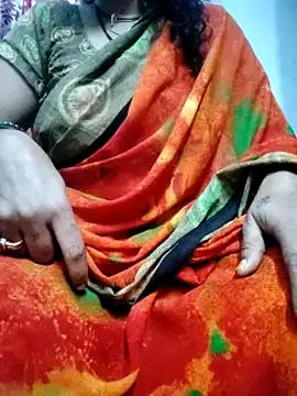 Snapshot of Januhot18 chatting on 01-05-25, 09:05 Januhot18 online show from 01-05-25, 09:05