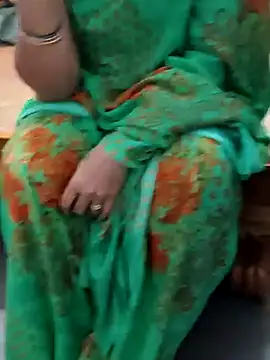 Snapshot of Januhot18 chatting on 01-06-25, 04:34 Januhot18 online show from 01-06-25, 04:34