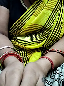 Snapshot of Januhot18 chatting on 02-23-25, 03:02 Januhot18 online show from 02-23-25, 03:02