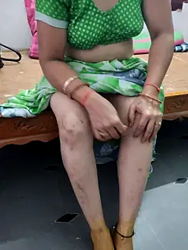 Snapshot of Januhot18 chatting on 02-27-25, 07:23 Januhot18 online show from 02-27-25, 07:23