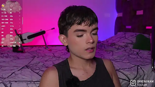 Angelo 018 online show from 10-18-25, 09:32