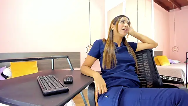 Snapshot of Alana_Suares1 chatting on 01-05-26, 09:51 Alana Suares1 online show from 01-05-26, 09:51