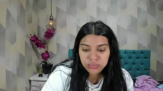 LindaBreeS online show from 09-26-25, 02:32