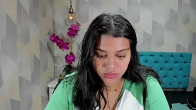 LindaBreeS online show from 10-24-25, 03:08