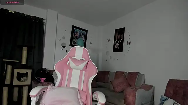 katty snow online show from 12-22-24, 12:17