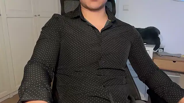 jungcock3210 online show from 11-06-25, 07:42