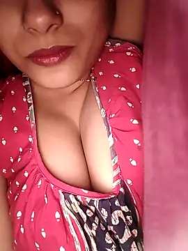 Snapshot of sexyindi_couple chatting on 02-07-25, 08:01 sexyindi couple online show from 02-07-25, 08:01