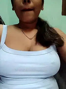 Snapshot of sexyindi_couple chatting on 03-07-25, 02:12 sexyindi couple online show from 03-07-25, 02:12