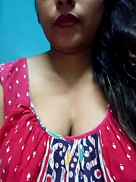 Snapshot of sexyindi_couple chatting on 09-10-25, 02:39 sexyindi couple online show from 09-10-25, 02:39