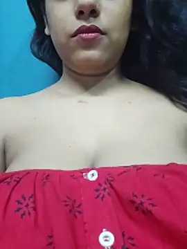 Snapshot of sexyindi_couple chatting on 05-12-26, 02:58 sexyindi couple online show from 05-12-26, 02:58