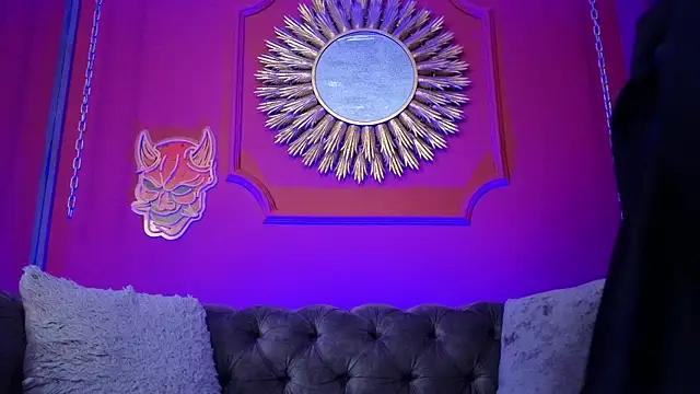 Julieta Russell online show from 03-31-26, 12:16