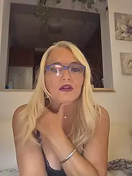 kikkastar online show from 09-24-25, 08:12