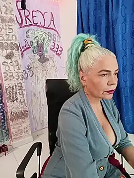 freyadevil333 online show from 05-27-26, 07:38