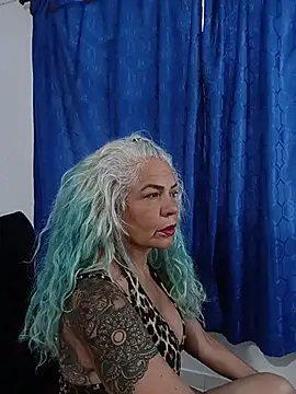 Snapshot of freyadevil333 chatting on 06-12-26, 10:19 freyadevil333 online show from 06-12-26, 10:19