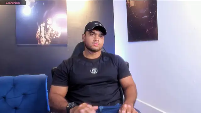 Big furry bear13 online show from 11-11-25, 05:29