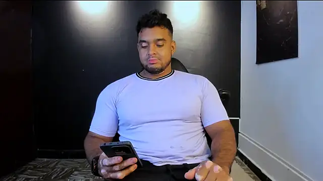 Big furry bear13 online show from 04-16-26, 04:46