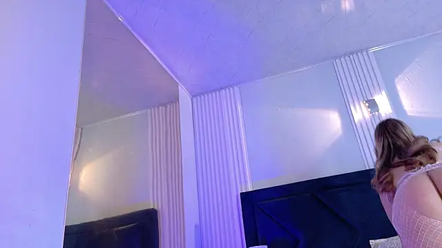 MollyCruz online show from 01-18-26, 10:41