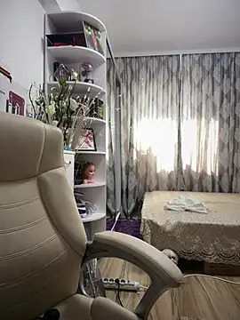 Snapshot of HotXMom chatting on 07-10-26, 06:50 HotXMom online show from 07-10-26, 06:50