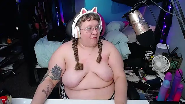 FatVeronica online show from 03-03-25, 12:26