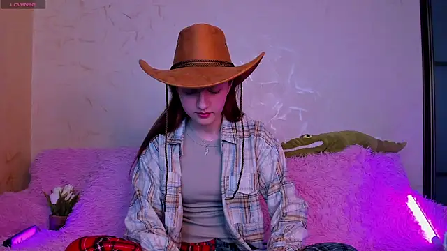 Ksuhesa online show from 02-21-25, 07:12