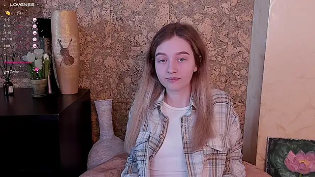 Ksuhesa online show from 03-22-25, 07:04