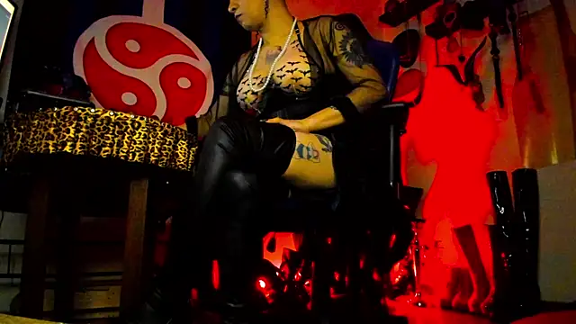 Snapshot of DominatrixBlue chatting on 02-10-25, 05:41 DominatrixBlue online show from 02-10-25, 05:41