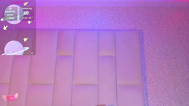 Snapshot of Summer_walkerr chatting on 02-13-25, 12:43 Summer walkerr online show from 02-13-25, 12:43