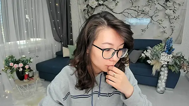 AgnieszkaBanana online show from 05-27-26, 04:09