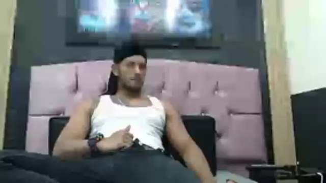 Chris Dick23 online show from 11-12-25, 05:41