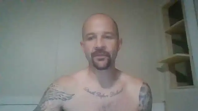 Snapshot of Kinkster615 chatting on 06-08-26, 01:28 Kinkster615 online show from 06-08-26, 01:28