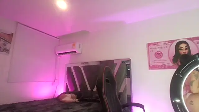 Caramelo Exotic online show from 03-25-26, 02:50