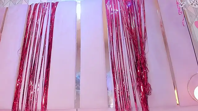 Snapshot of AlinaSweett chatting on 02-19-25, 02:12 AlinaSweett online show from 02-19-25, 02:12