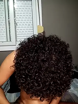 Snapshot of Su_Duarte_1 chatting on 11-20-25, 09:58 Su Duarte 1 online show from 11-20-25, 09:58