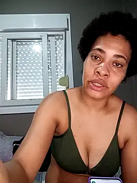 Snapshot of Su_Duarte_1 chatting on 11-21-25, 07:34 Su Duarte 1 online show from 11-21-25, 07:34